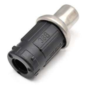 Pie nivelador para tubo de 1 1/2", fabricado en acero inoxidable 304 y plástico.